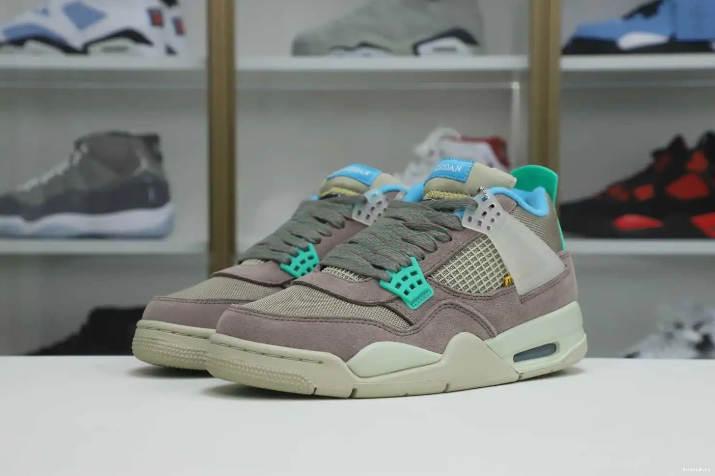 X RETRO Kimikick JORDAN LA 4 HAZE' 'TAUPE AIR UNION 0519